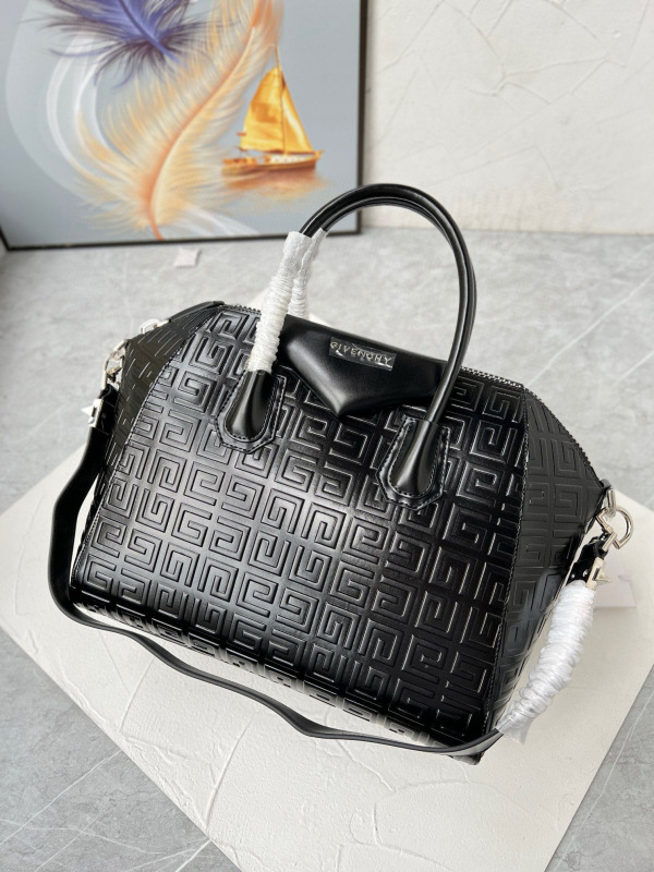 CIVENCHY  Aintong new handbag
