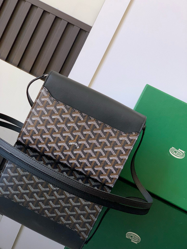 GOYARD Chypre crossbody bag