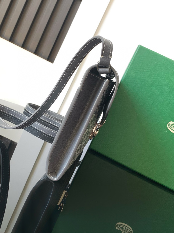 GOYARD Chypre crossbody bag