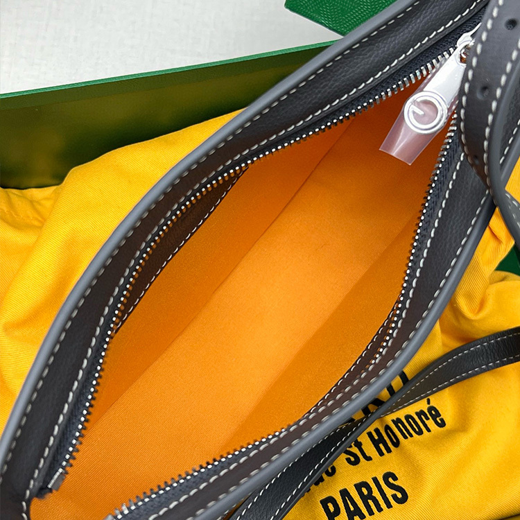 GOYARD  Hirondelle handbag