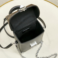 LV  CAMERA BOX  BAG