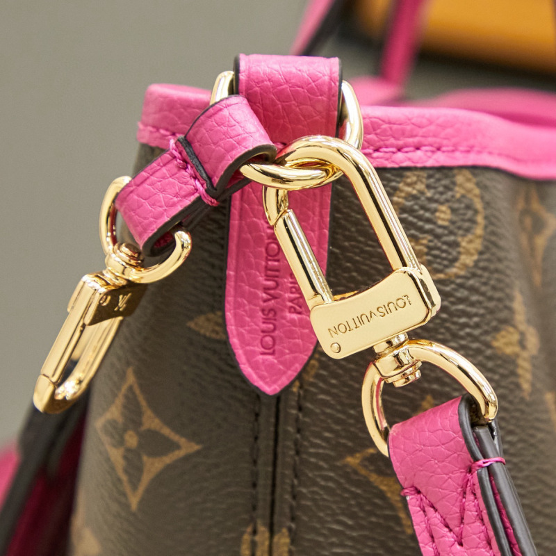 LV  Neverfull Bandoulière Inside Out BB Handbag