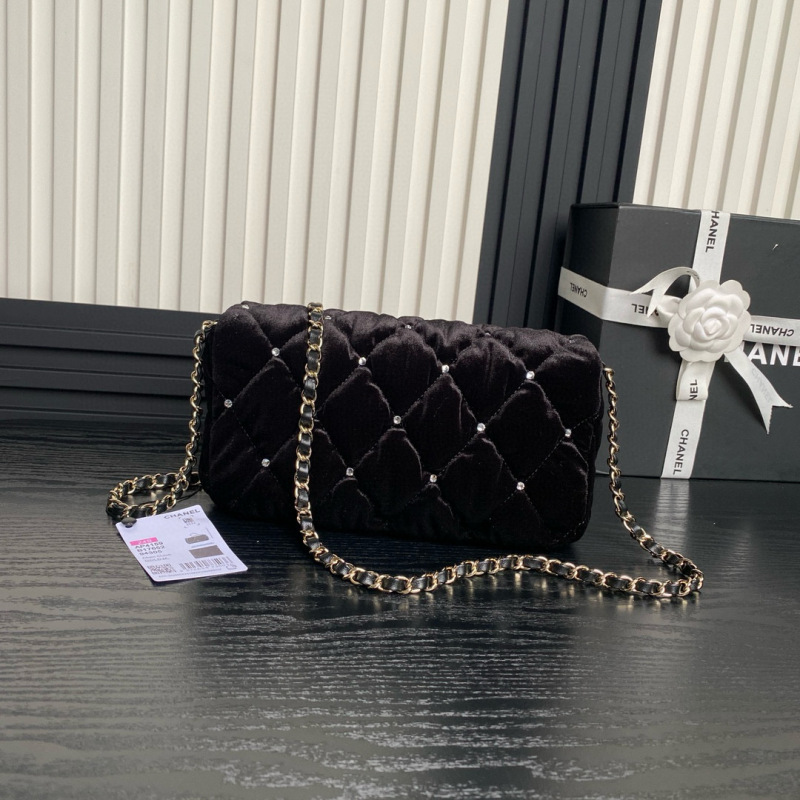 CHANEL 24B Banquet Handbag