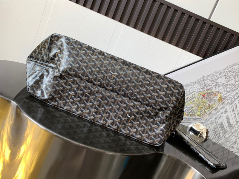 GOYARD Villette Saint Louis Larger Bag