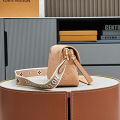LV DIANE Handbag