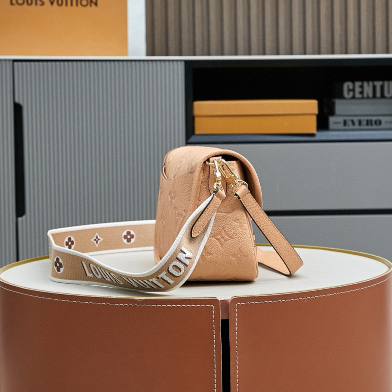 LV DIANE Handbag