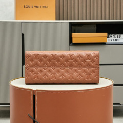 LV ONTHEGO MEDIUM HANDBAG