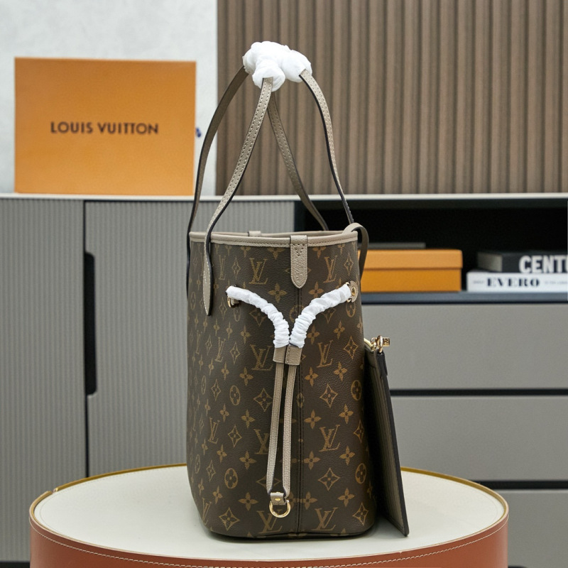 LV NEVERFULL MEDIUM HANDBAG