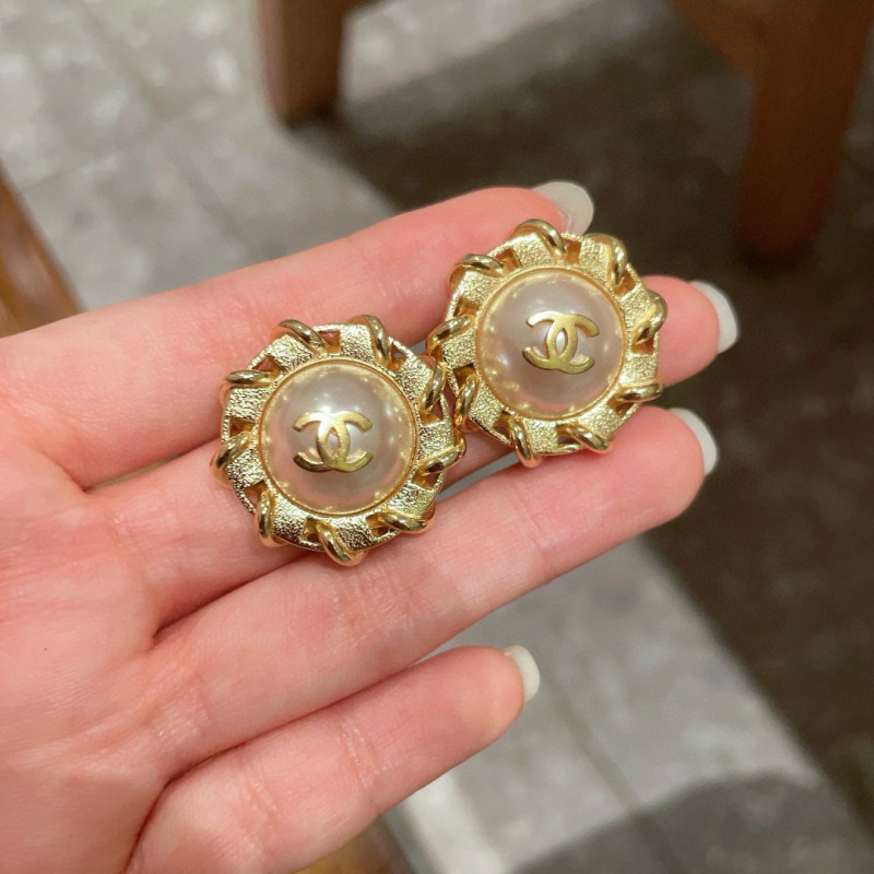 CHANEL Earrings