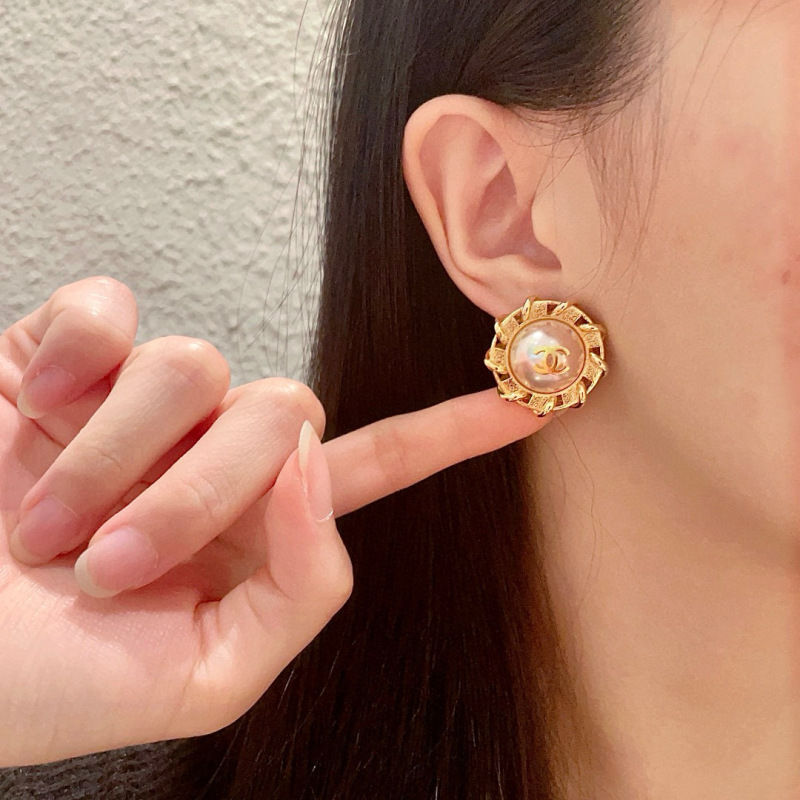 CHANEL Earrings