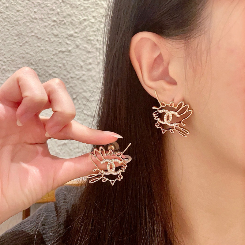 CHANEL Earrings