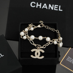 CHANEL pearl bracelet
