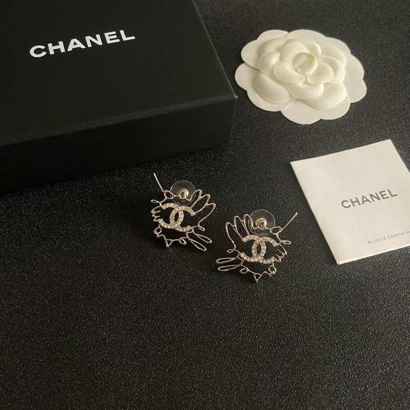 CHANEL Earrings