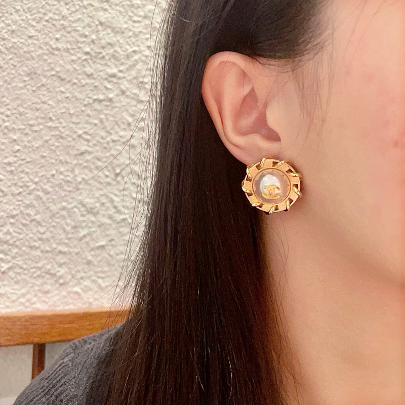 CHANEL Earrings