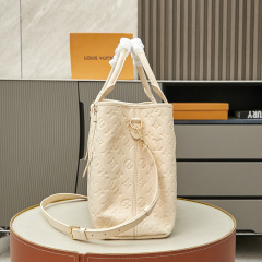 LV BABYLONE TOTE  Handbag