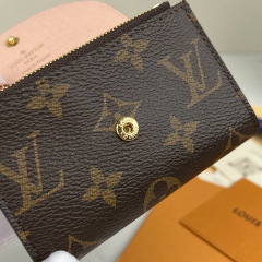 M41939 gold button pink You can customize the initial signature.