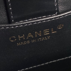CHANEL Shoulder Bag