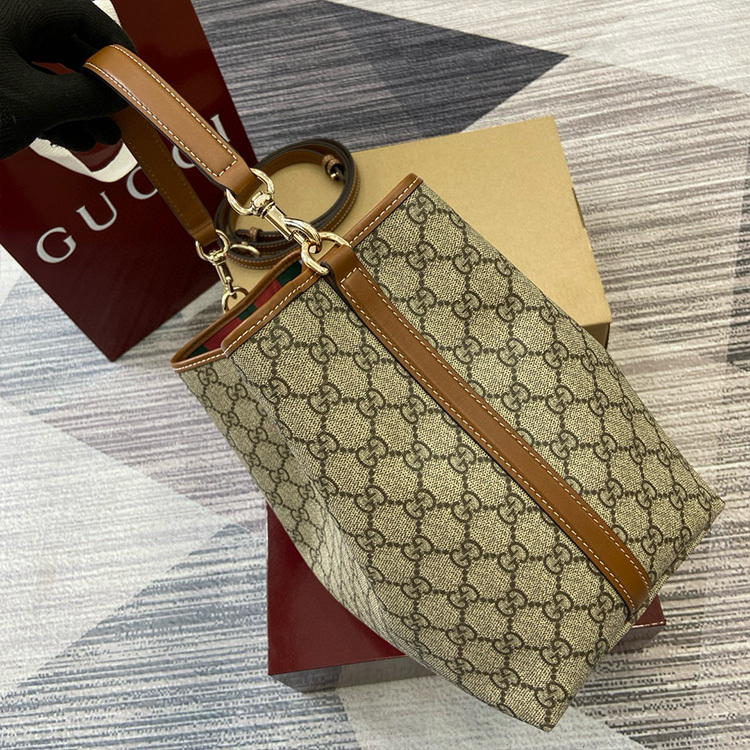 GUCCI GG EMBLEM SMALL SHOULDER BAG