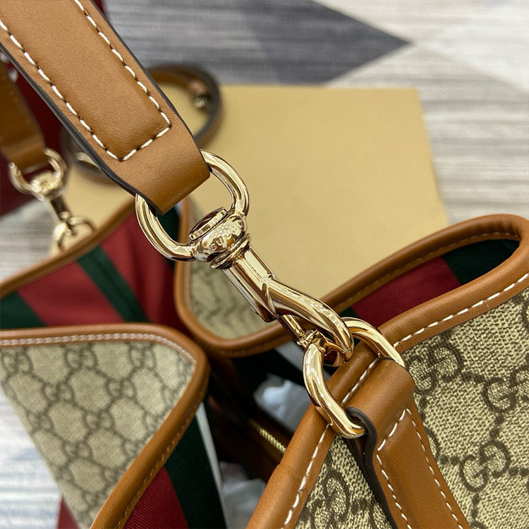 GUCCI GG EMBLEM SMALL SHOULDER BAG