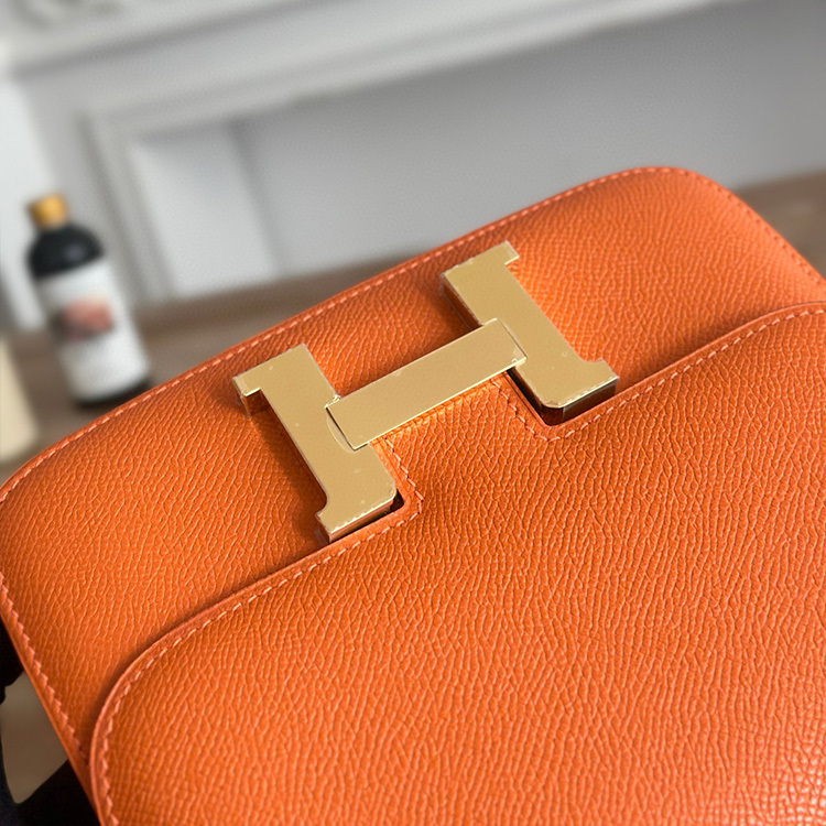 HERMES Constance 19 Crossbody Bag