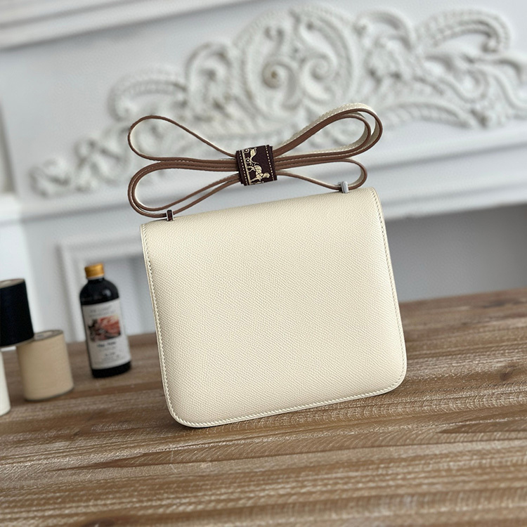 HERMES Constance 19 Crossbody Bag