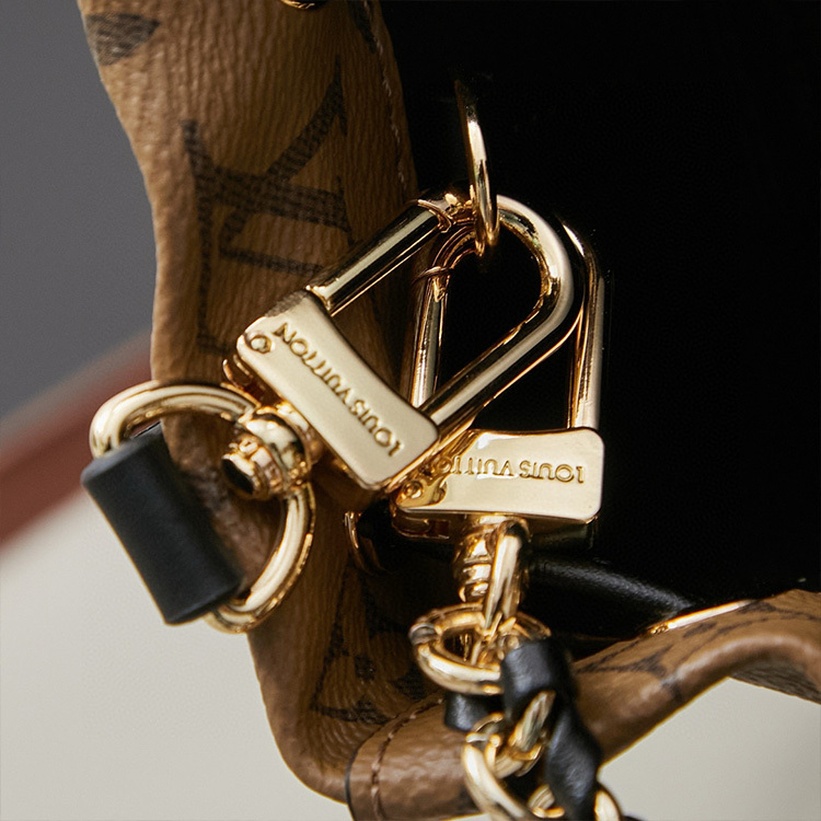 LV Noé Trunk PM Shoulder Bag