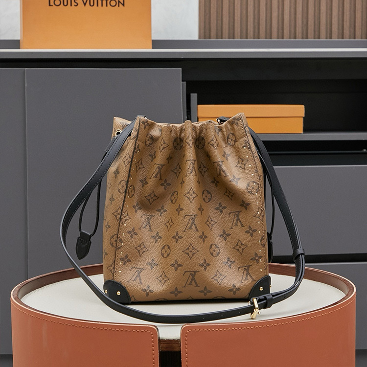 LV Noé Trunk PM Shoulder Bag