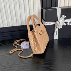CHANEL Handbag