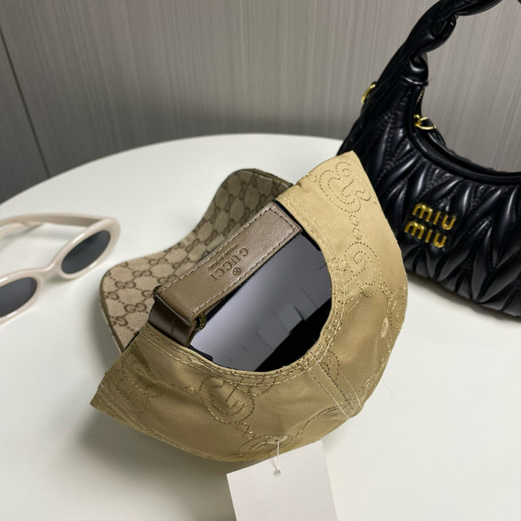 GUCCI baseball cap