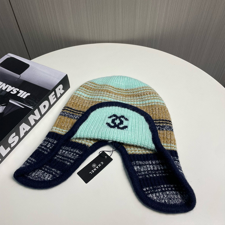 CHANEL Knitted hat
