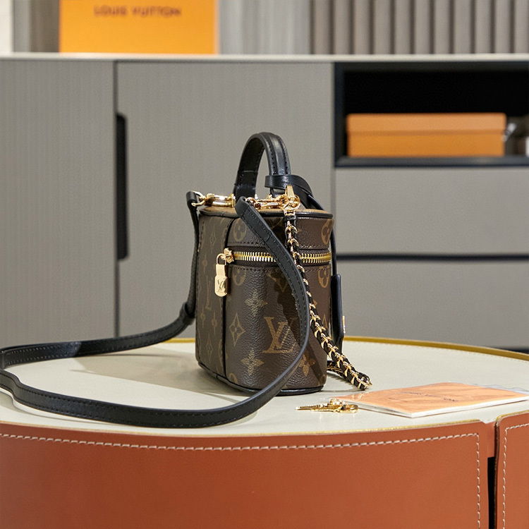 LV VANITY SMALL Handbag