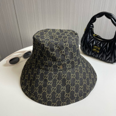 GUCCI Bucket Hat