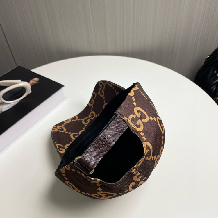 GUCCI baseball cap