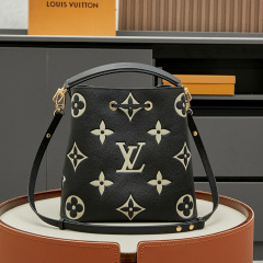 LV NéoNoé MM Handbag