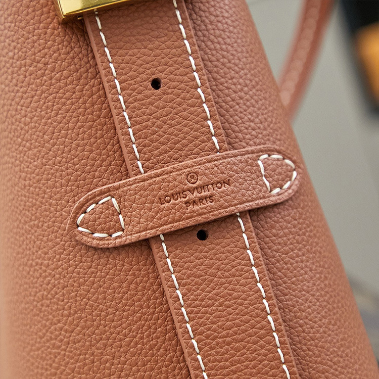 LV Low Key Hobo PM