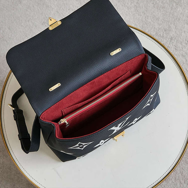 LV Madeleine MM Handbag