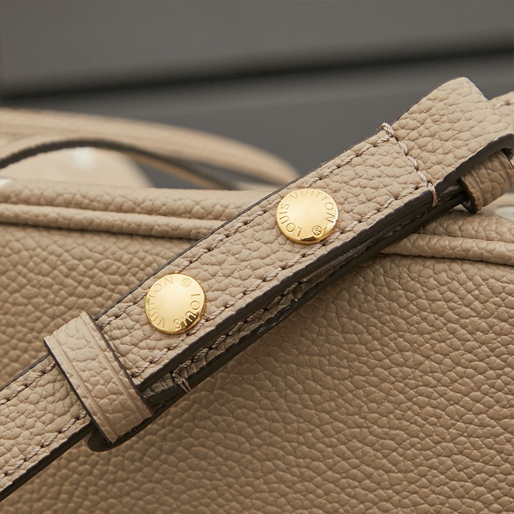LV NéoNoé MM Handbag