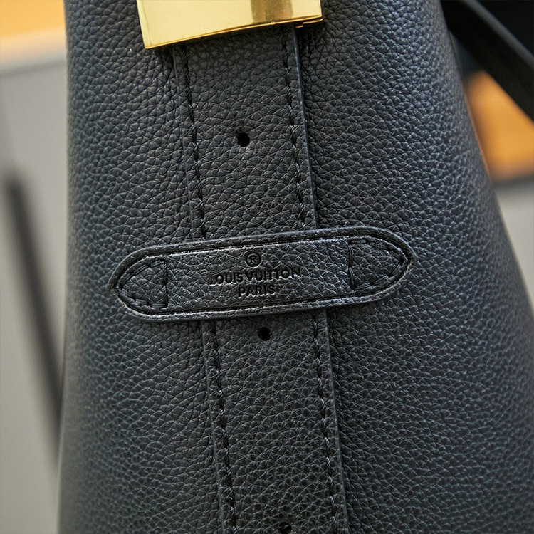 LV Low Key Hobo PM