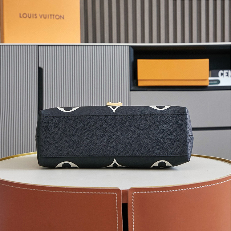 LV Madeleine MM Handbag