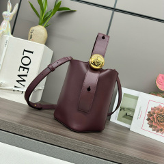 LOEWE Mini Pebble bucket in smooth calfskin