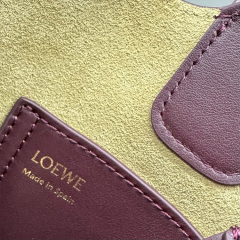LOEWE Mini Pebble bucket in smooth calfskin