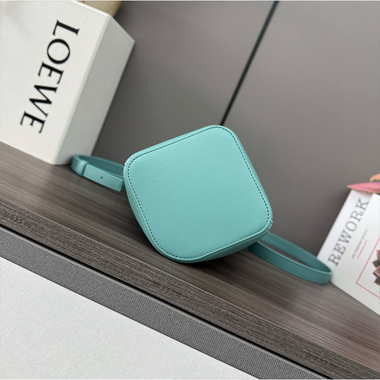 LOEWE Mini Pebble bucket in smooth calfskin