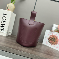 LOEWE Mini Pebble bucket in smooth calfskin