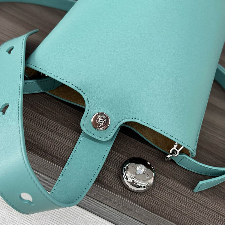 LOEWE Mini Pebble bucket in smooth calfskin