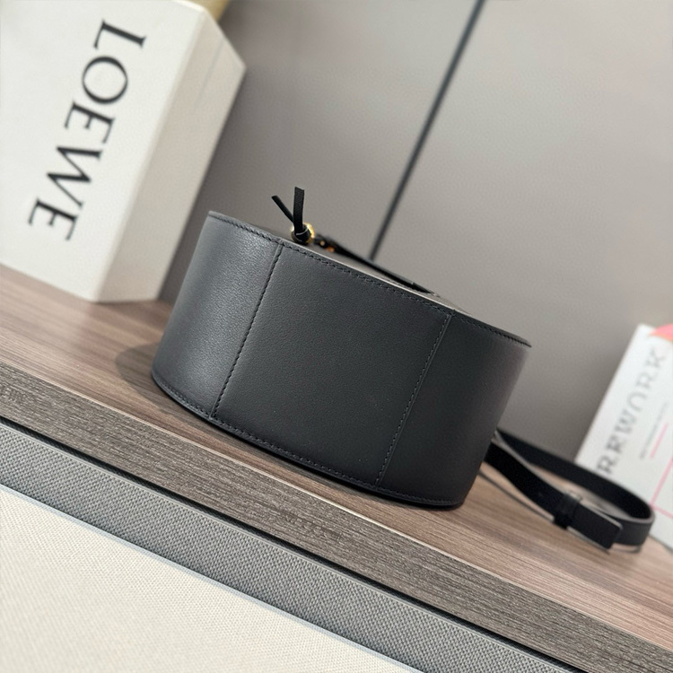 LOEWE Hammock bag
