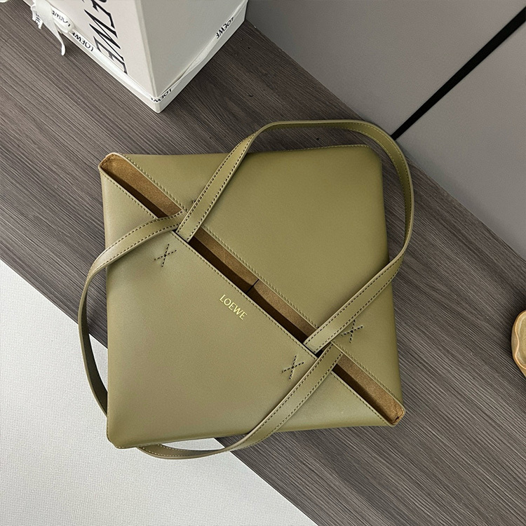 LOEWE Medium Puzzle Fold tote in shiny calfskin