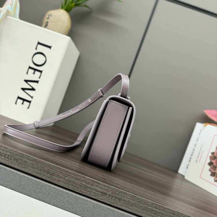 LOEWE Goya bag