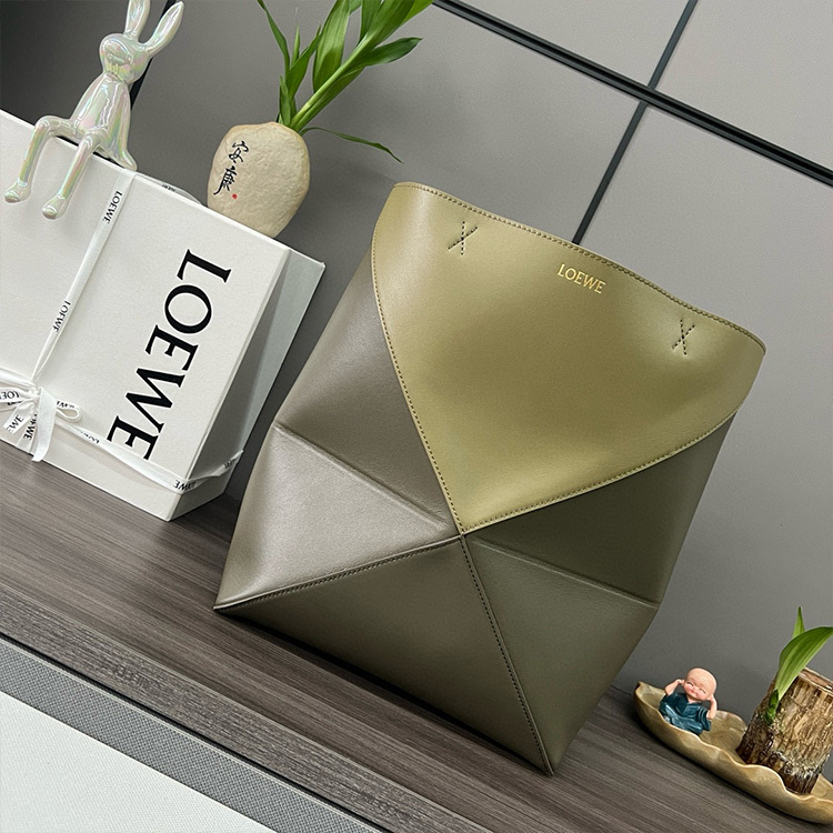 LOEWE Medium Puzzle Fold tote in shiny calfskin