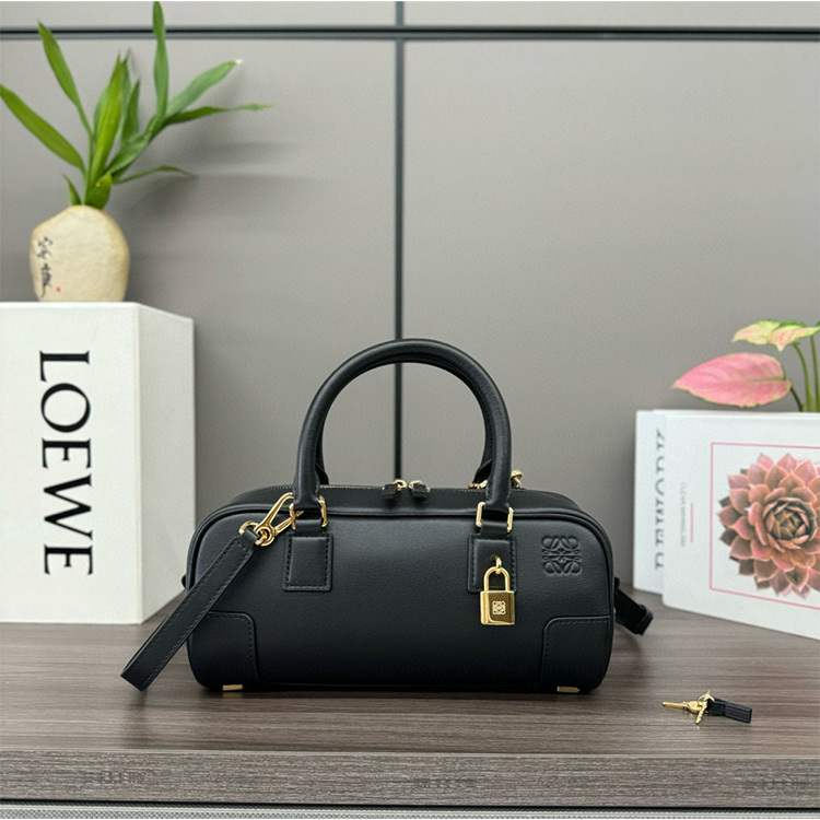 LOEWE Amazona 23 Cropped bag in nappa calfskin