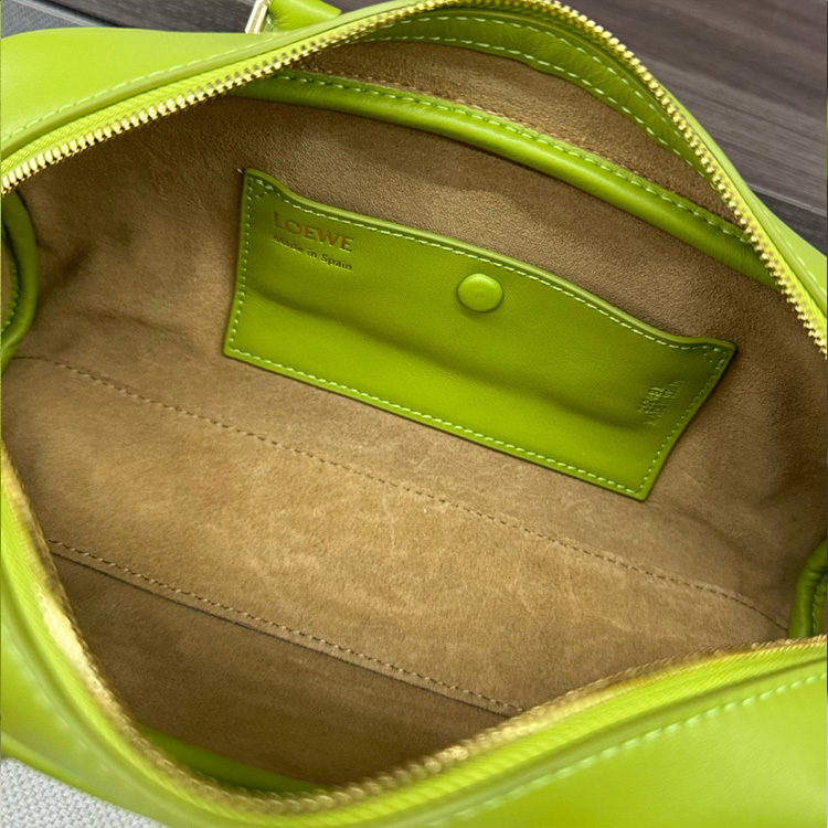 LOEWE Amazona 23 Cropped bag in nappa calfskin